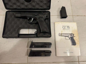 Pistole CZ 75 B