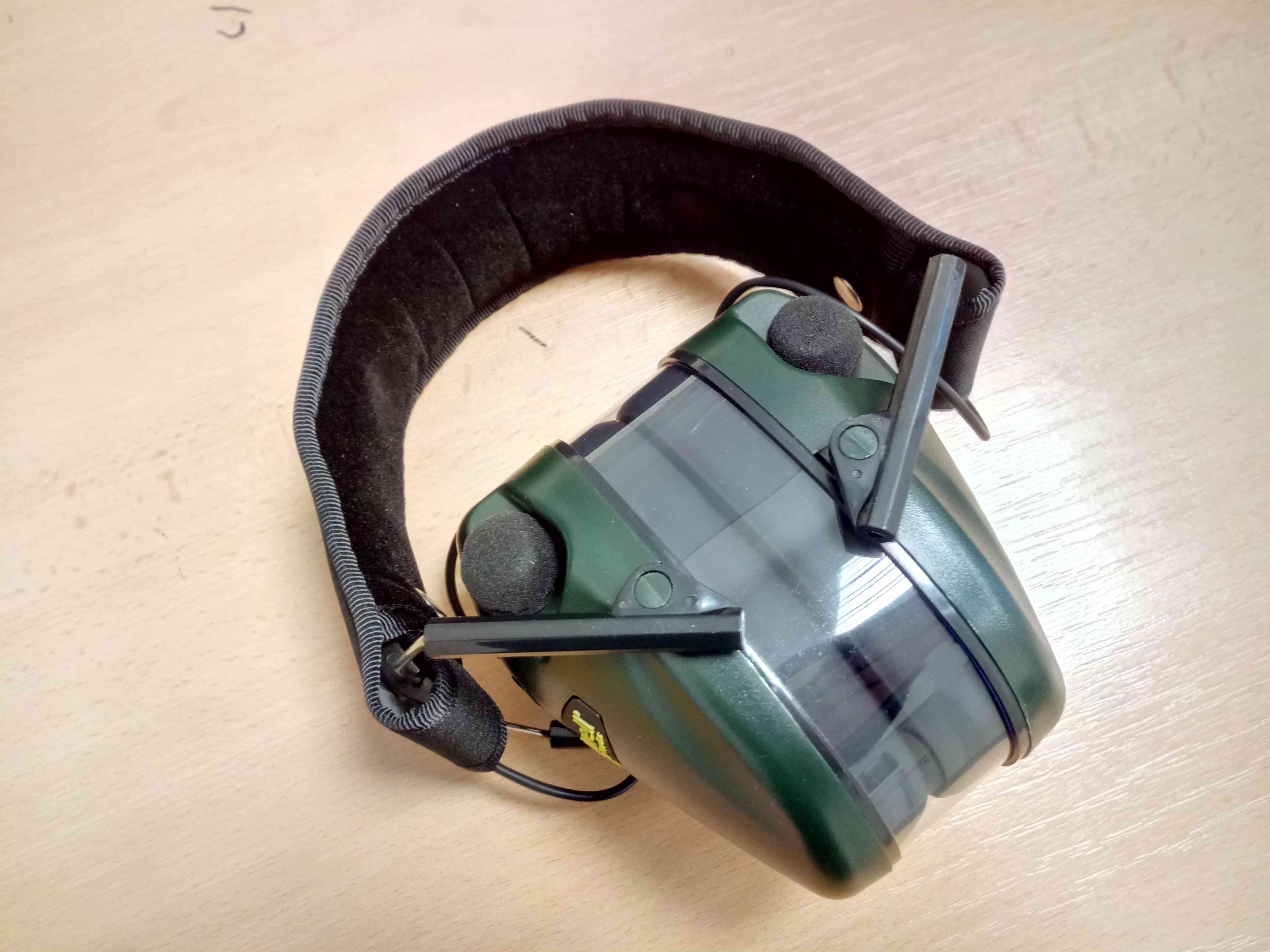 SLUCHÁTKA CALDWELL E-MAX STEREO LOW PROFILE Elektronická