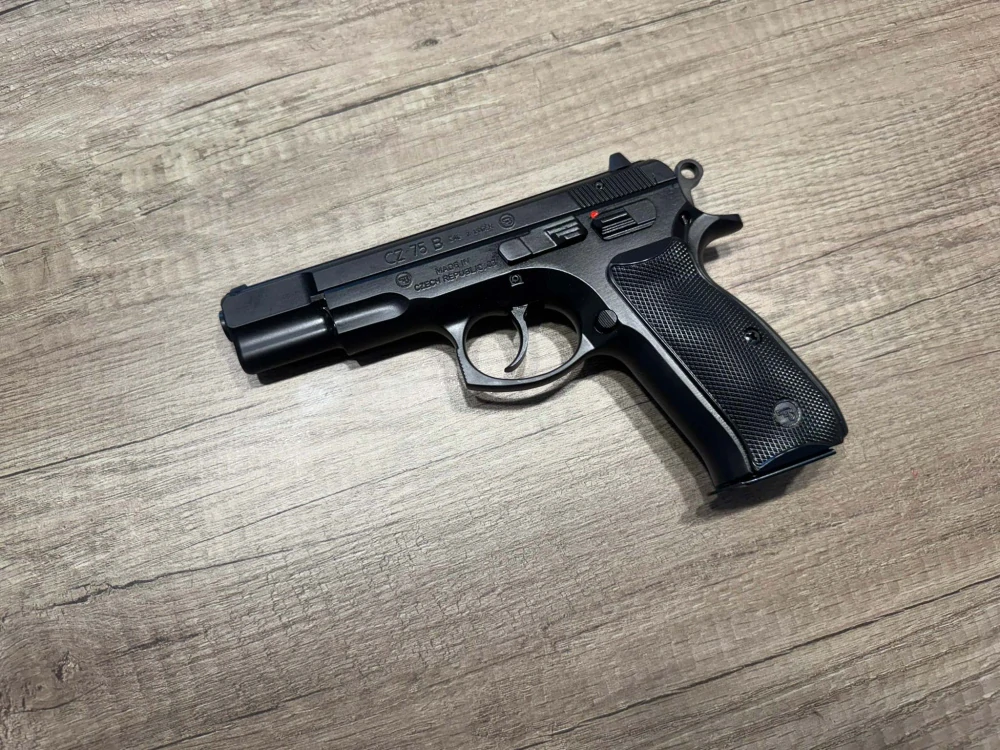 CZ 75 B - STŘELBY