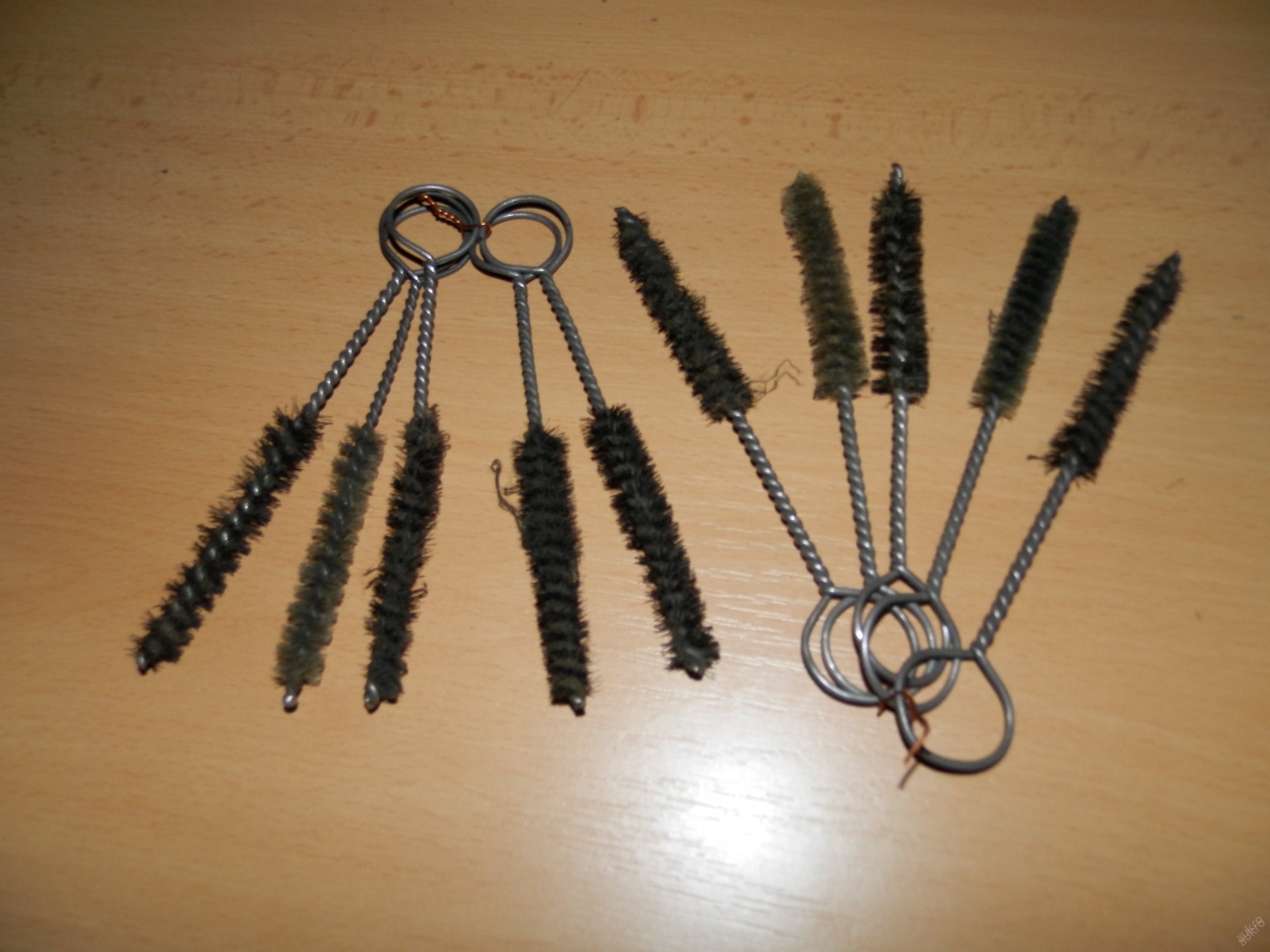 Sada použitých kartáčků 7,6 - 9mm, soc. výroba - G09E 