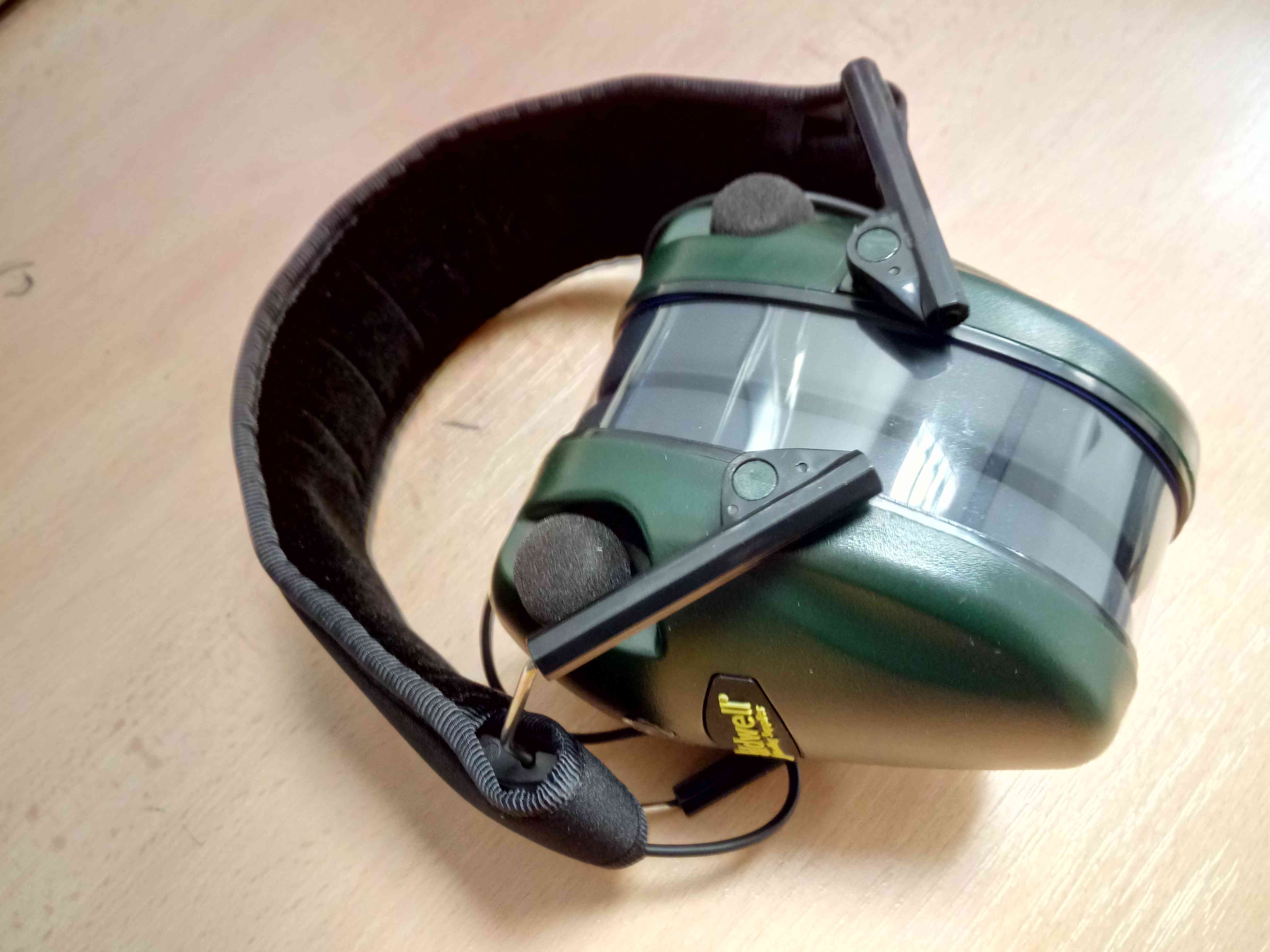 SLUCHÁTKA CALDWELL E-MAX STEREO LOW PROFILE Elektronická