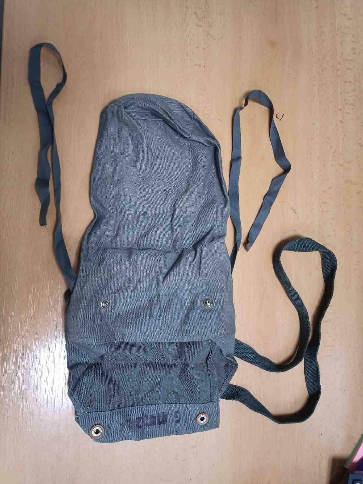 Pouzdro, obal, mošna na plynovou masku ŠEDÁ
