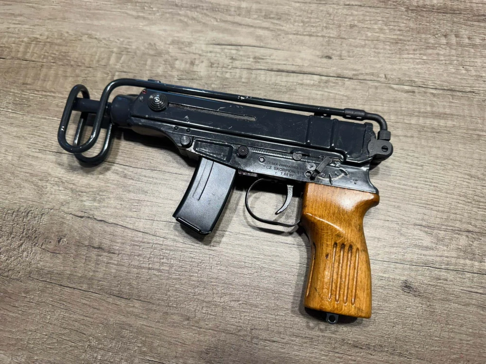 CZ SCORPION 61 S - STŘELBY