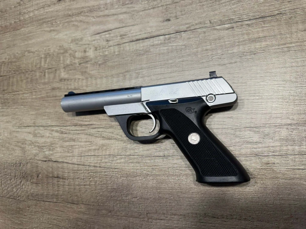 COLT 22 - STŘELBY