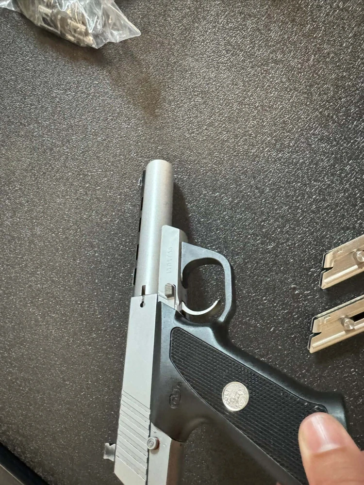 Pistole Colt, Model: 22 Cadet, Ráže: .22LR, hl.: 4,5", nerez