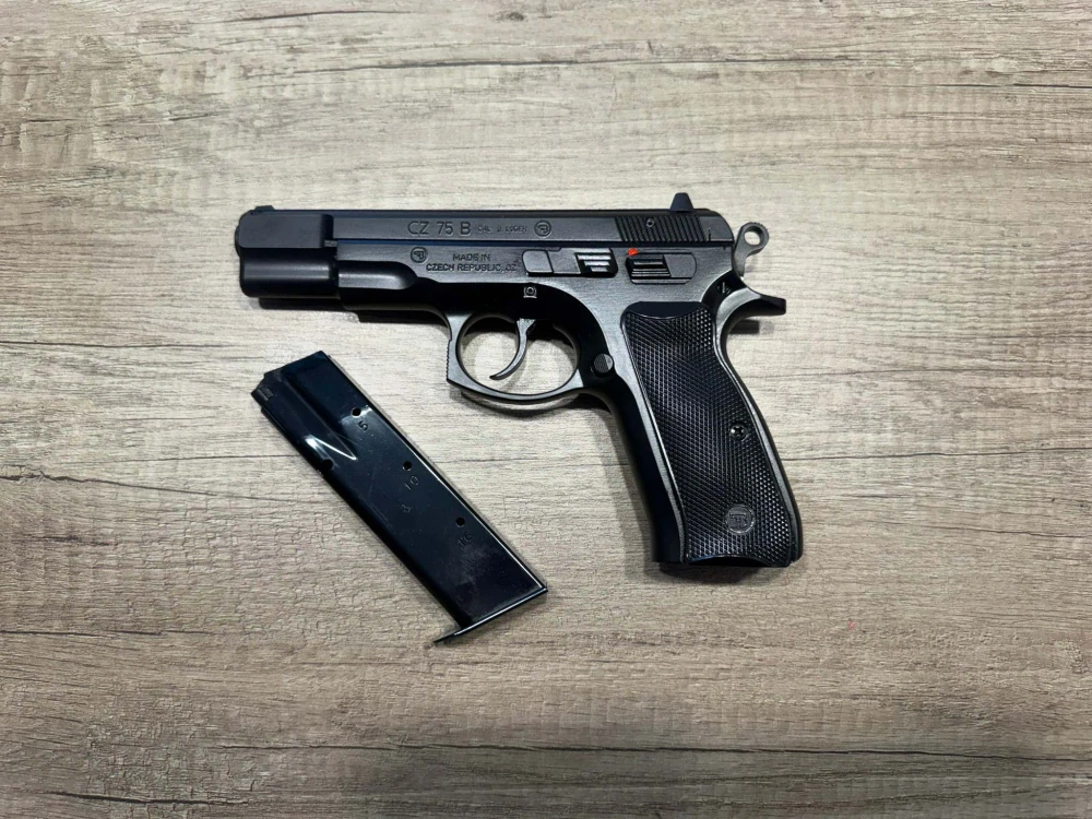 CZ 75 B - STŘELBY