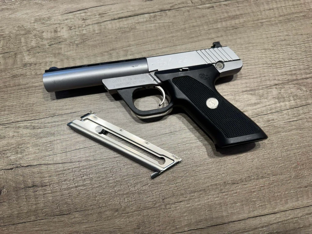 COLT 22 - STŘELBY