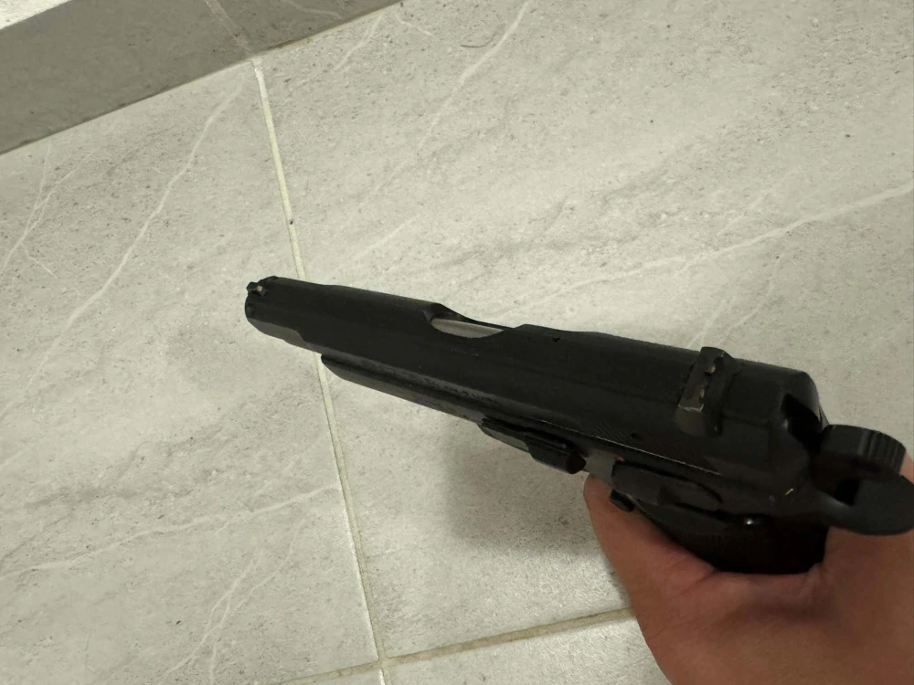 Pistole CZ 75 B