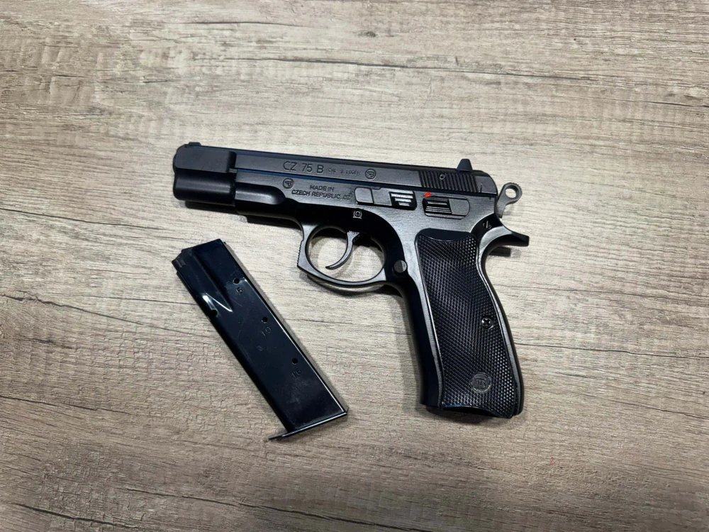 CZ 75 B - STŘELBY
