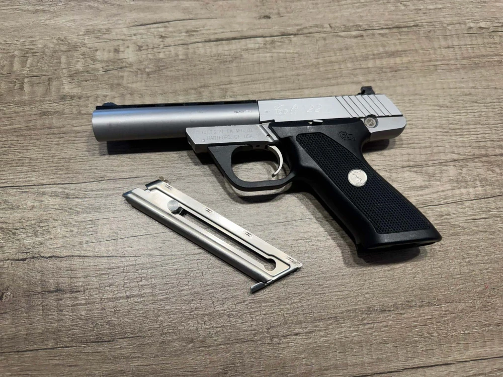 COLT 22 - STŘELBY